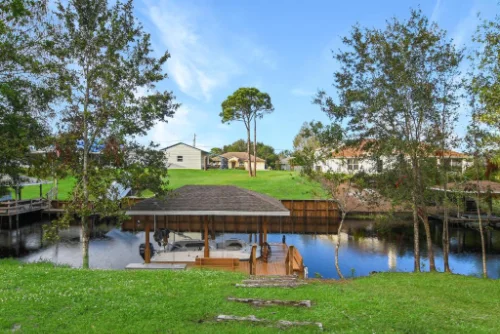 Lake View {{brizy_dc_image_alt imageSrc=